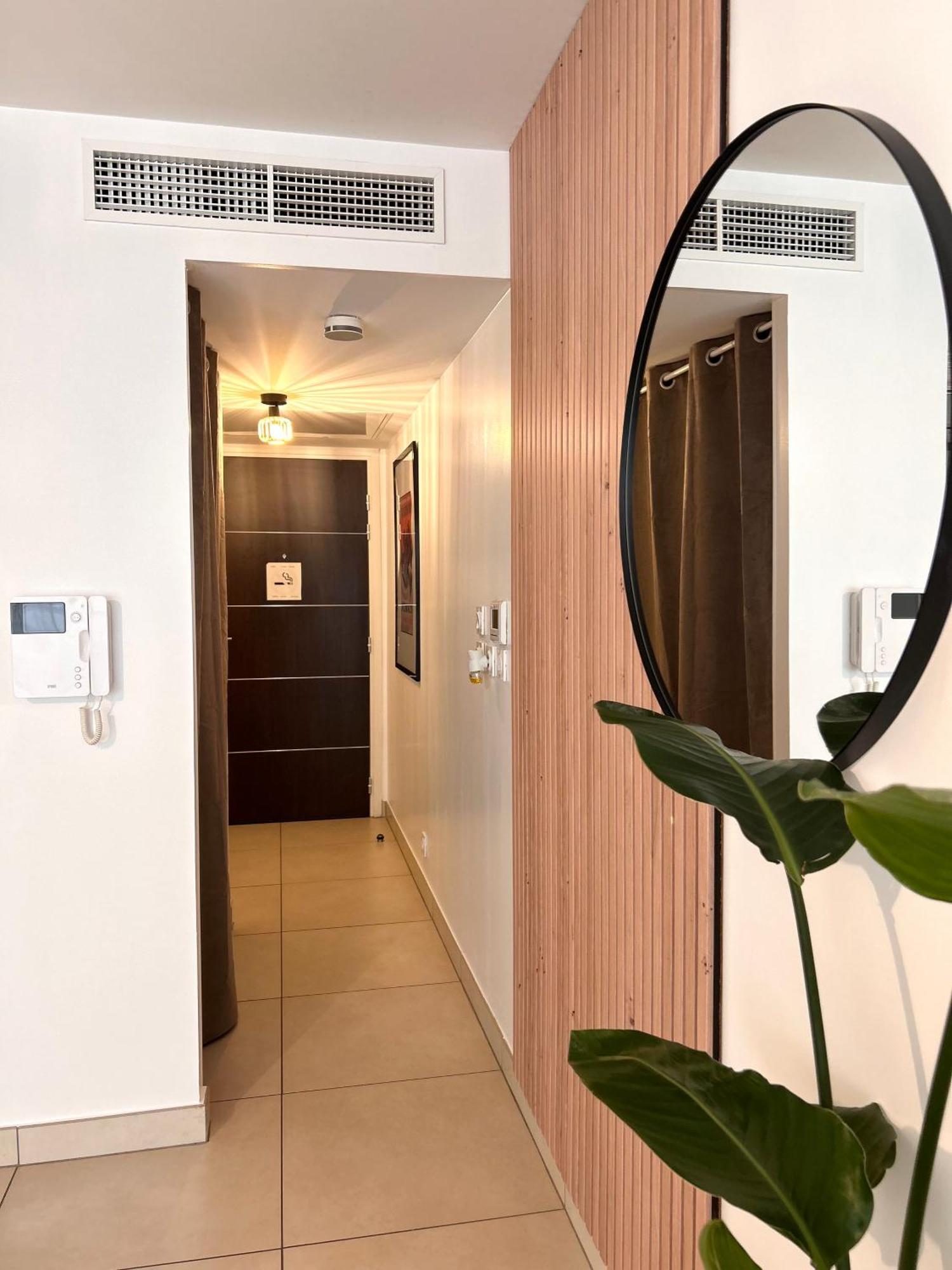 Studio Neuf - Portes De Monaco - Confort - Wifi - Clim Appartement Buitenkant foto